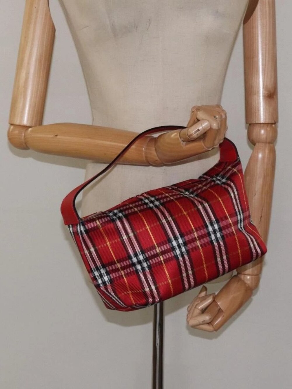 BURBERRY Nova Check Hand Bag Nylon Red Auth 118031 - Picture 16 of 16